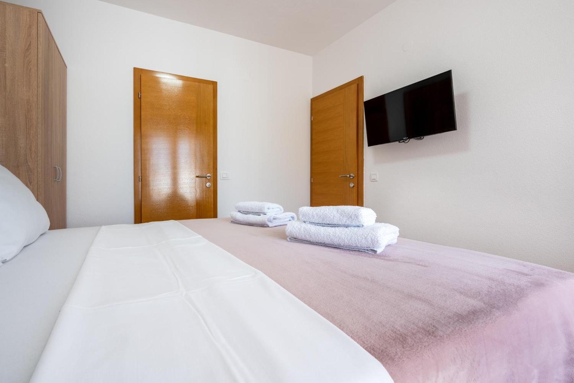 Apartments Glorija Neum Oda fotoğraf